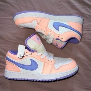 “Arctic Punch Jordan 1 Low